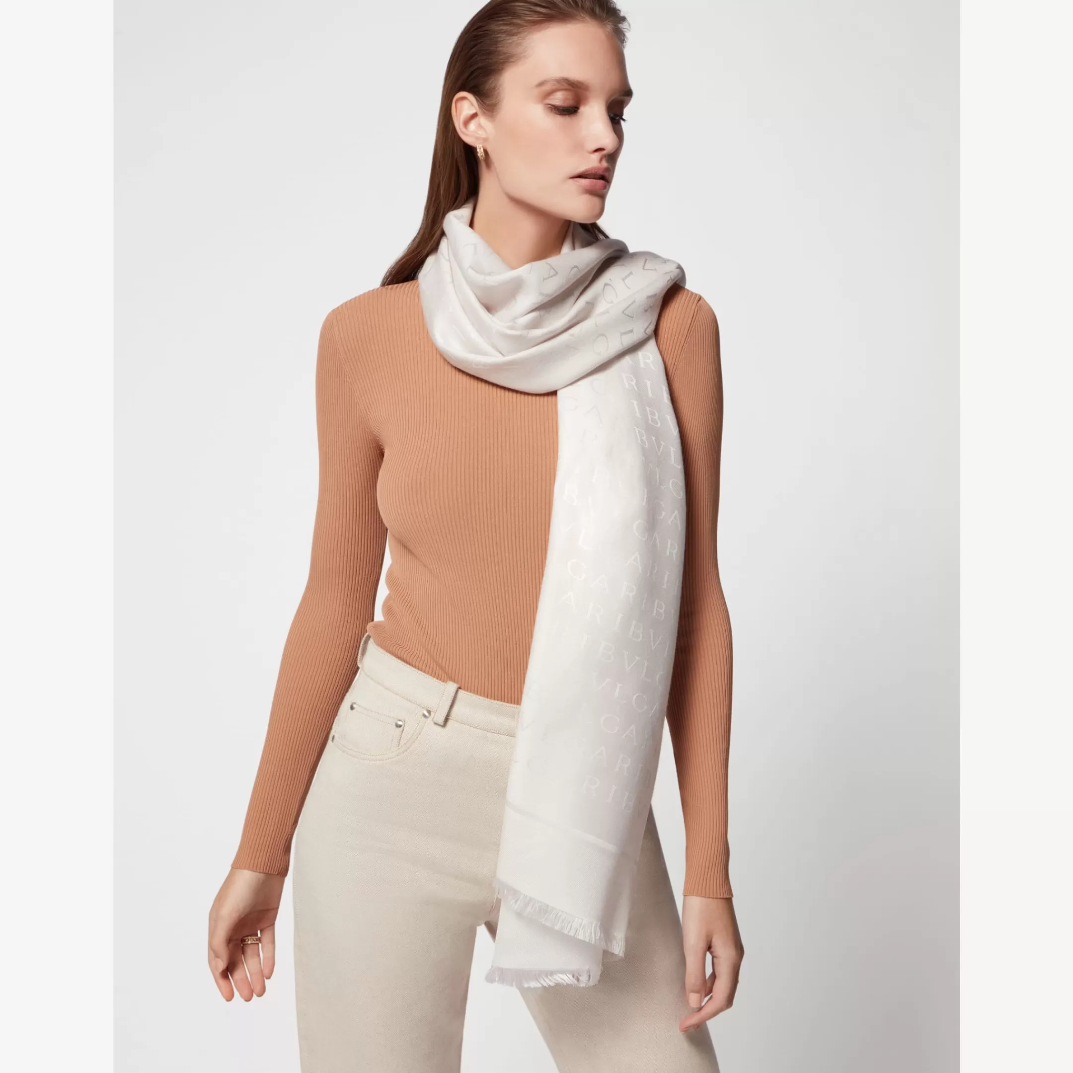 BVLGARI Logomania Stola Weiss Fashion